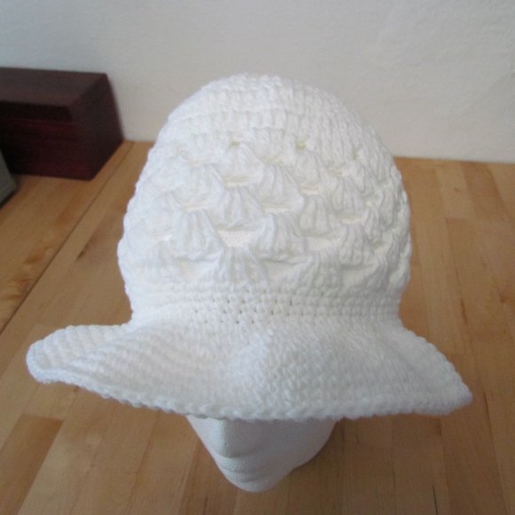 Taller de ABU Handmade crochet hat (white) - Picture 4 of 13